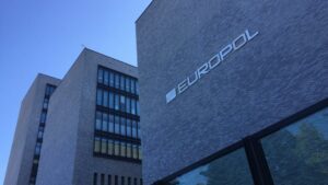 Il Rapporto Europol 2024: sono 821 le reti criminali in Europa